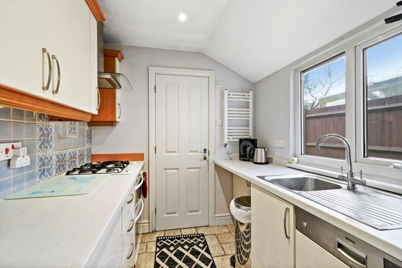 Comfortable 2 Bedroom Property, 메이드스톤 외부 사진